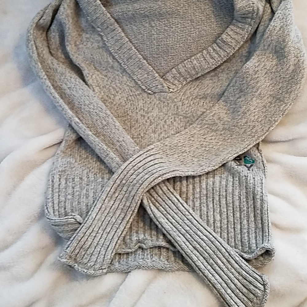 Sweater - Picture 2 of 3